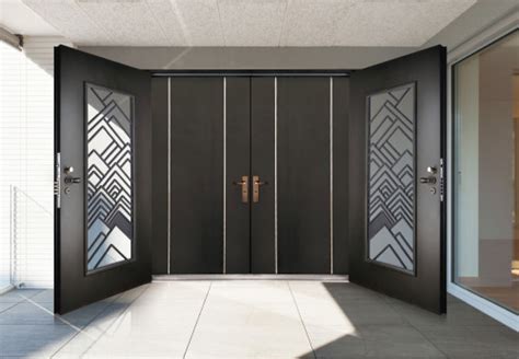 白鐵門花|國堡門國際精品/Guobao Door DESIGN/ 大門訂製設計專家/大門。